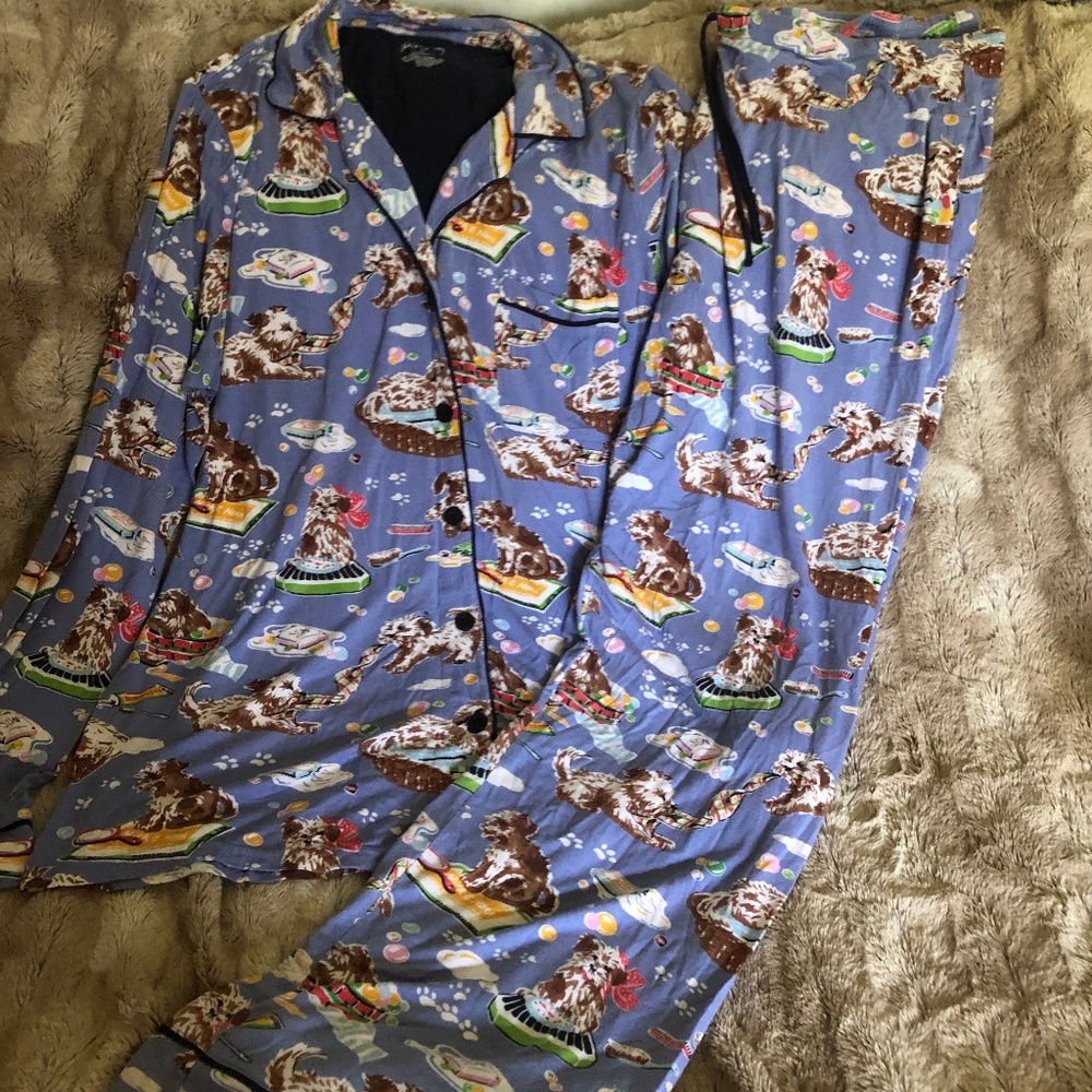 Women’s Blue Novelty Pajama Set - Dog Print Long Sleeve Top & Pants